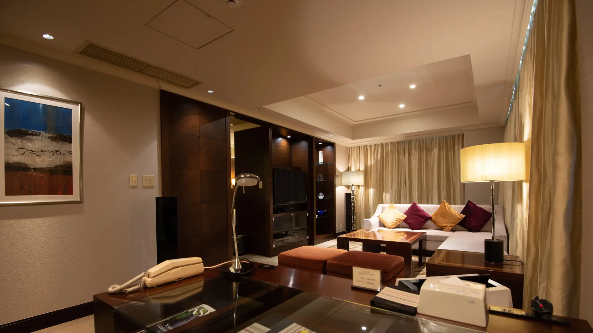 Hotel Okura Fukuoka – A Hotel in Fukuoka.Corner Suite08