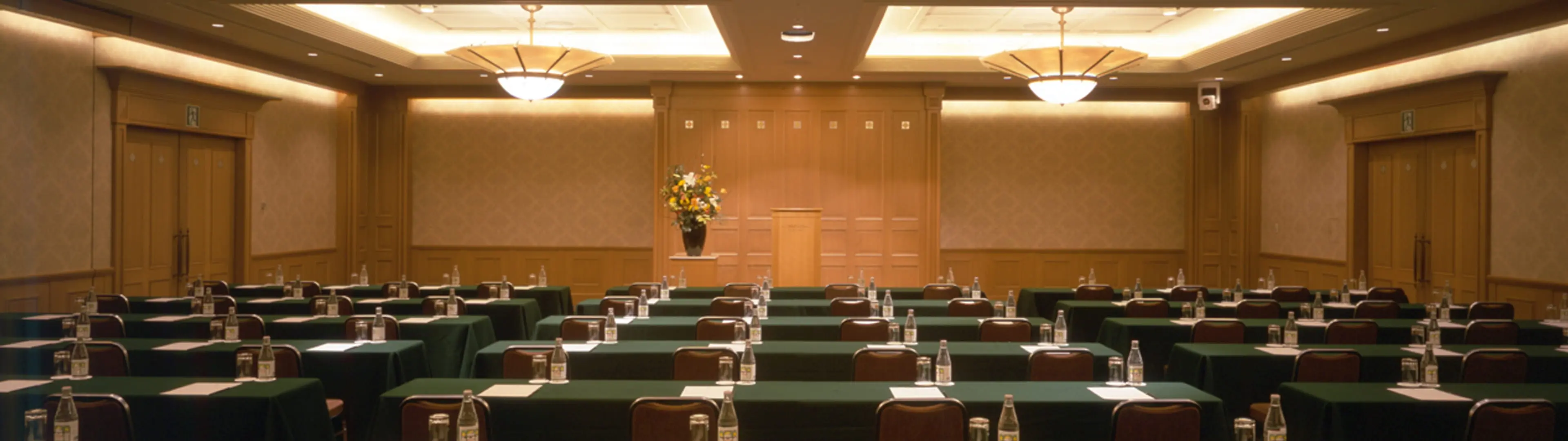 福岡の宴会場・福岡の会議場は名フィアで