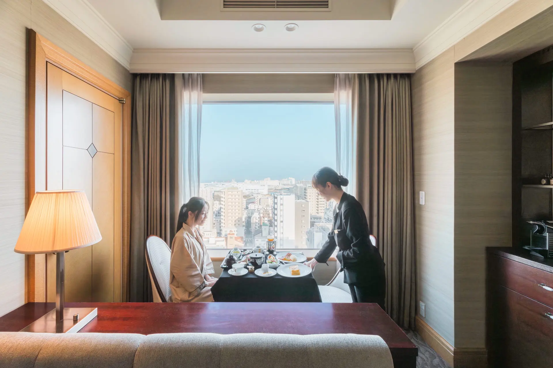 福岡のホテル、ホテルオークラのルームサービス