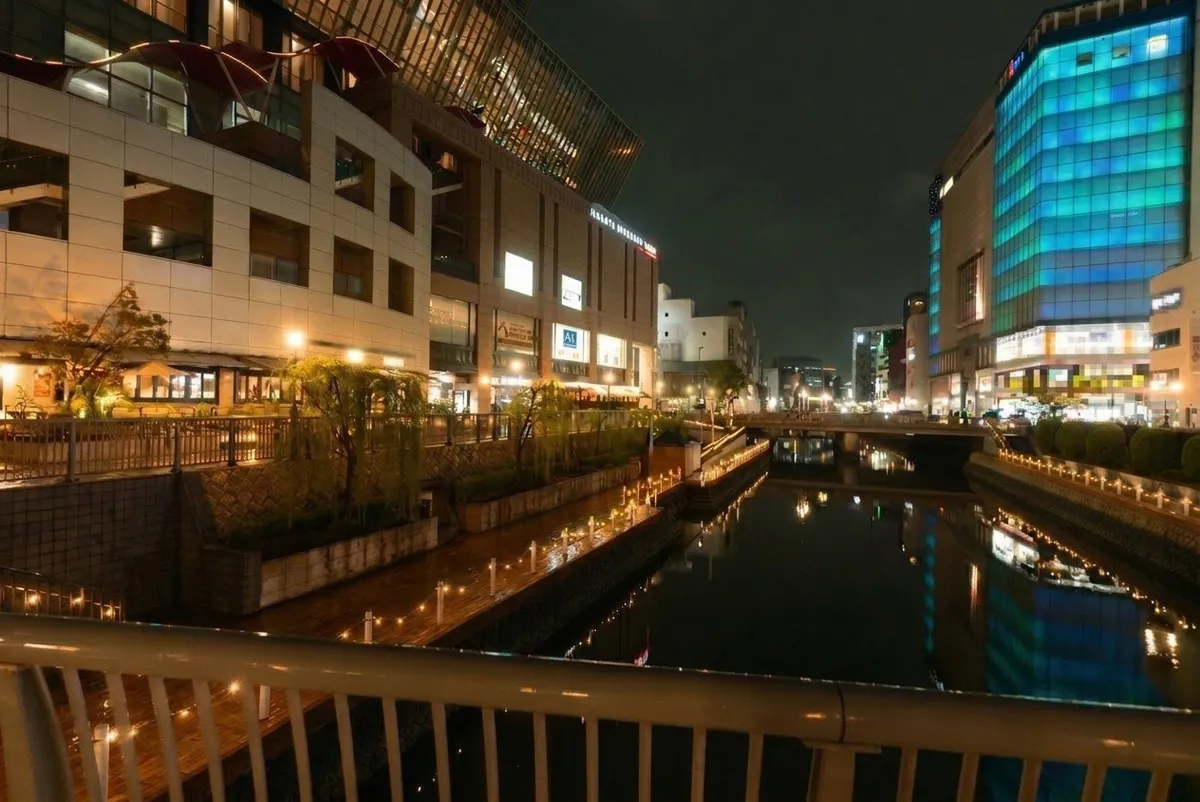 ホテルオークラ福岡のホテルの夜