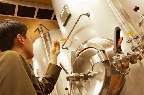 Fukuoka Beer – Brewed at Hotel Okura Fukuoka's Brewery02