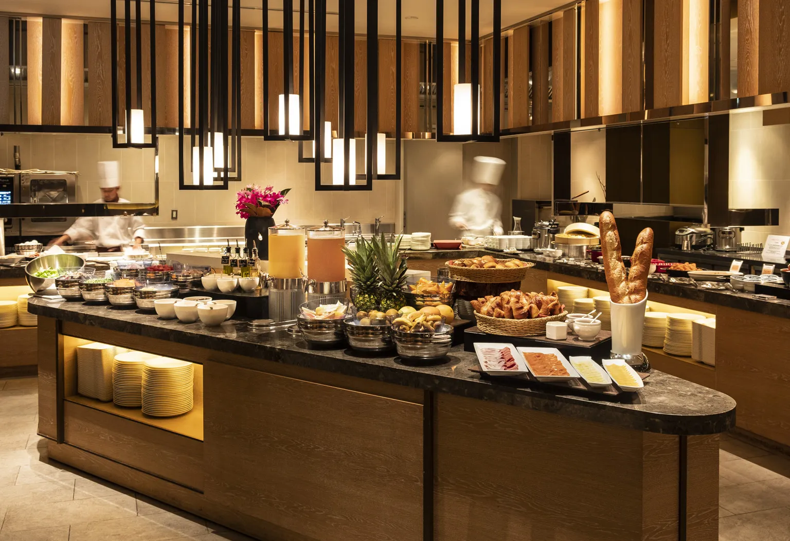 Camellia, the restaurant of Hotel Okura Fukuoka02